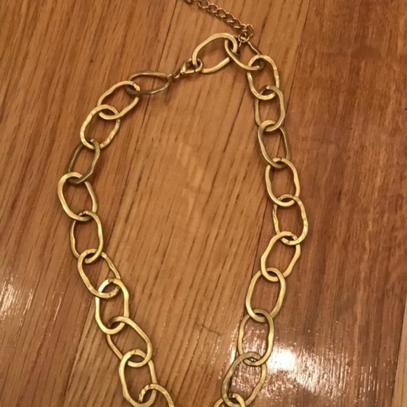 Hammered gold medallion statement coin necklace - Picture 4 of 5